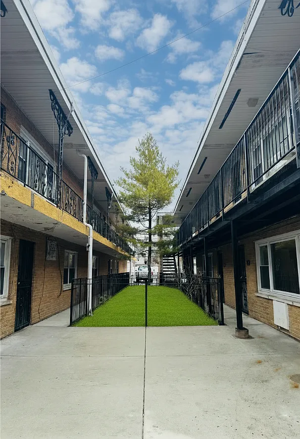 3 bed, $1,850 — Photo 1