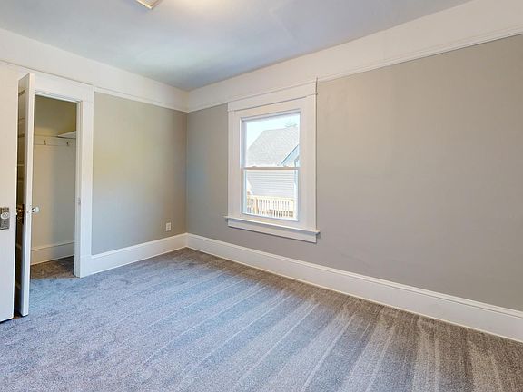 5th image of 3218 Walton Ave #3222
