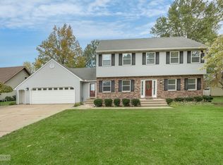 928 S Wells St, Sandwich, IL 60548