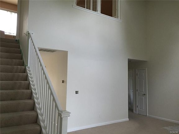 3rd image of 138 Lakeside Dr