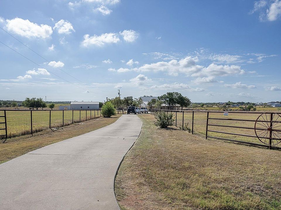 1st image of 1833 County Road 305