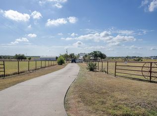 1833 County Road 305, Jarrell, TX 76537
