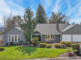 1414 Country Cmns, Lake Oswego, OR 97034