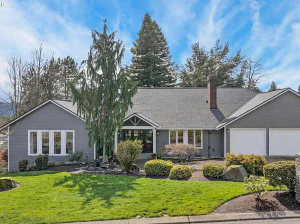 1414 Country Cmns, Lake Oswego, OR 97034