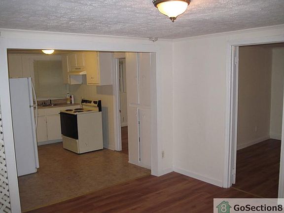 2nd image of 2206 Roosevelt Dr #2