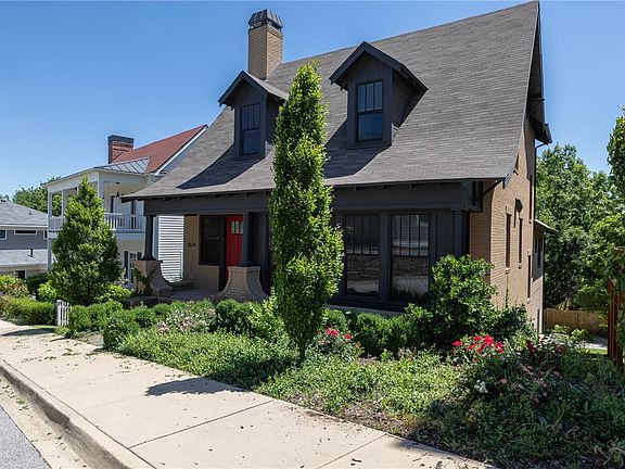 2nd image of 1824 N Clifton Ave
