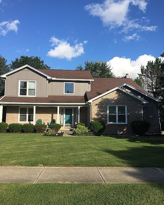 1st image of 705 Lakes Edge Dr
