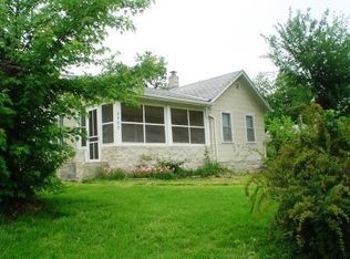 2000 E 82nd St, Kansas City, MO 64132