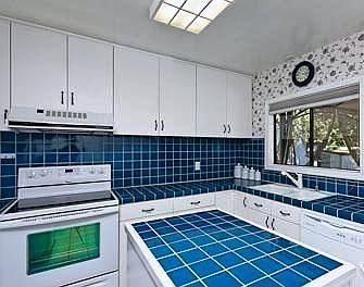 3rd image of 208 Macmillan Ave