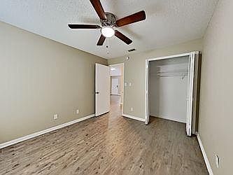 2nd image of 267 Woodruff Dr