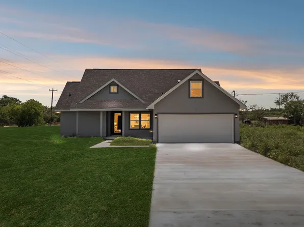 123 Ranchero, Natalia, TX 78059