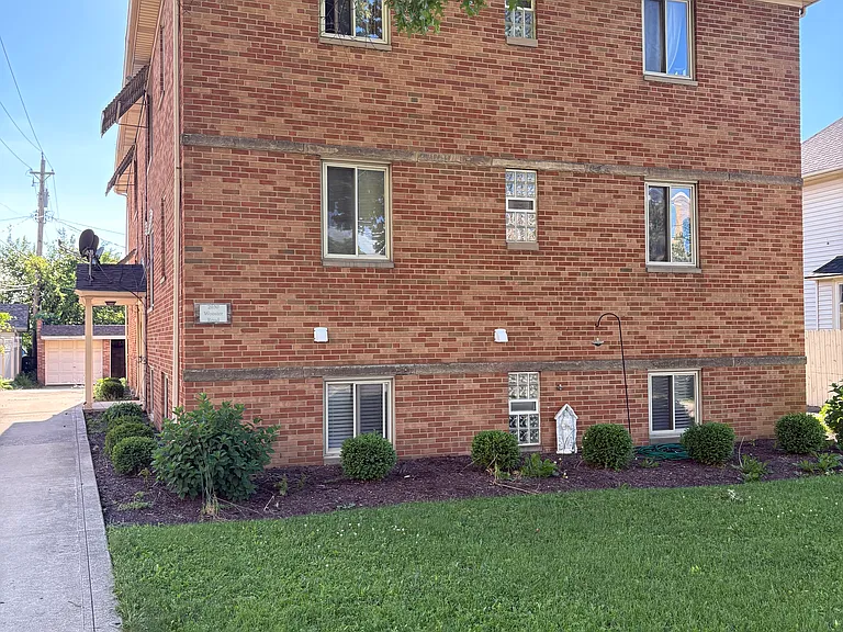 2030 Wooster Rd #1 — Photo 10