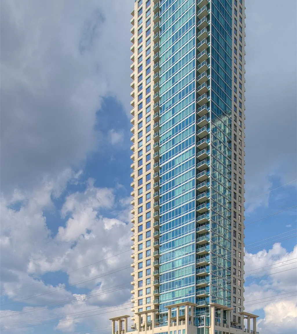 1 bed, 1.5 bath, 980 sqft, $2,450 — Photo 1