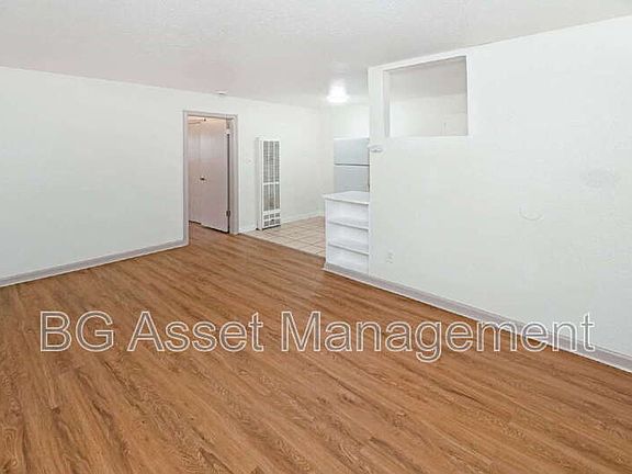 2nd image of 728 Darina Ave Unit 5