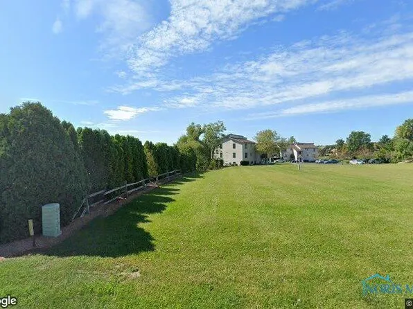 846 Deerwood Dr, Defiance, OH 43512