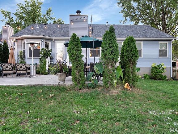 2nd image of 16409 Pavillion Hill Ct