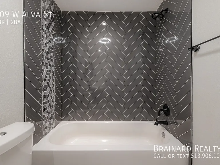 309 W Alva St — Photo 17