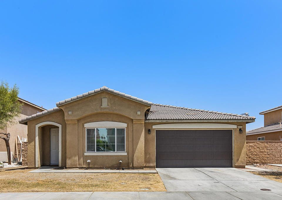 1st image of 85920 Avenida Raylynn