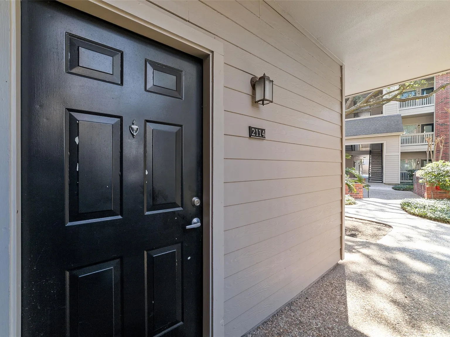 1 bed, 1.0 bath, 790 sqft, $1,950 — Photo 3