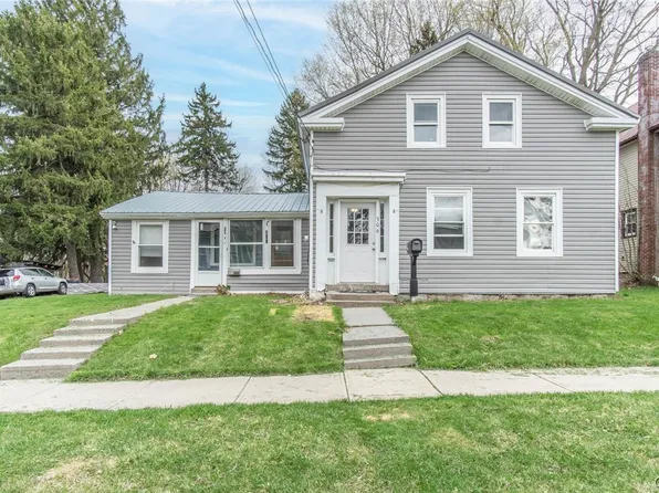 306 N Rutland St, Watertown, NY 13601