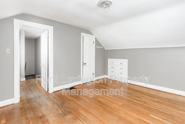 123 Barberry Ln — Photo 17