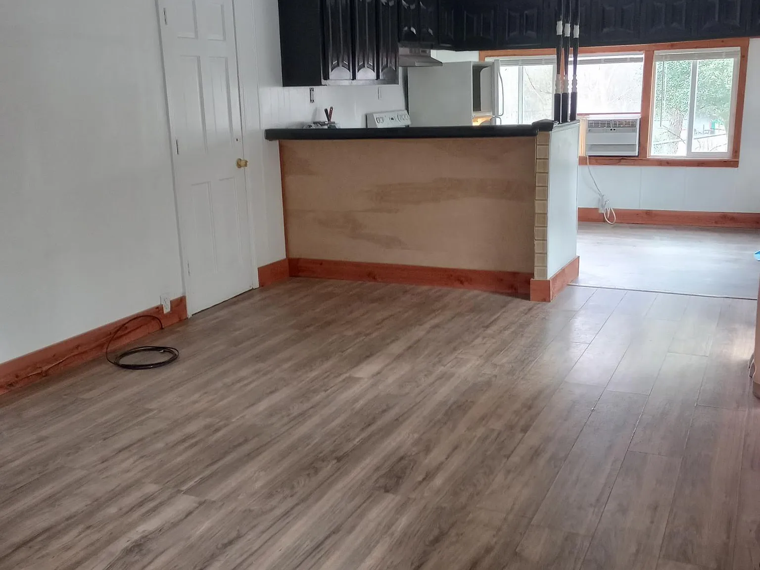 2 bed, 1200 sqft, $1,500 — Photo 4