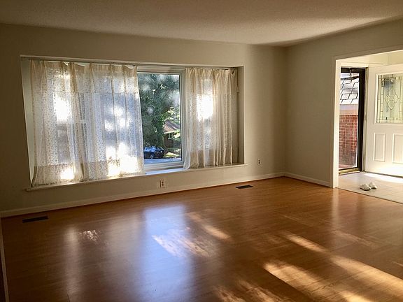 5th image of 2459 Wayfarer Ct