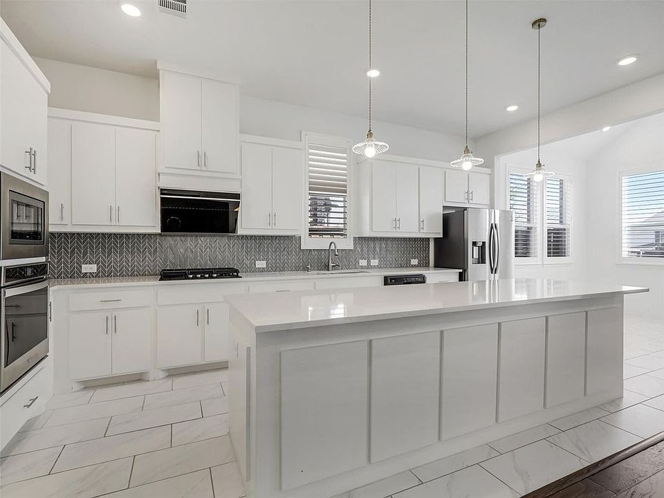 1st image of 8308 Pine Valley Dr