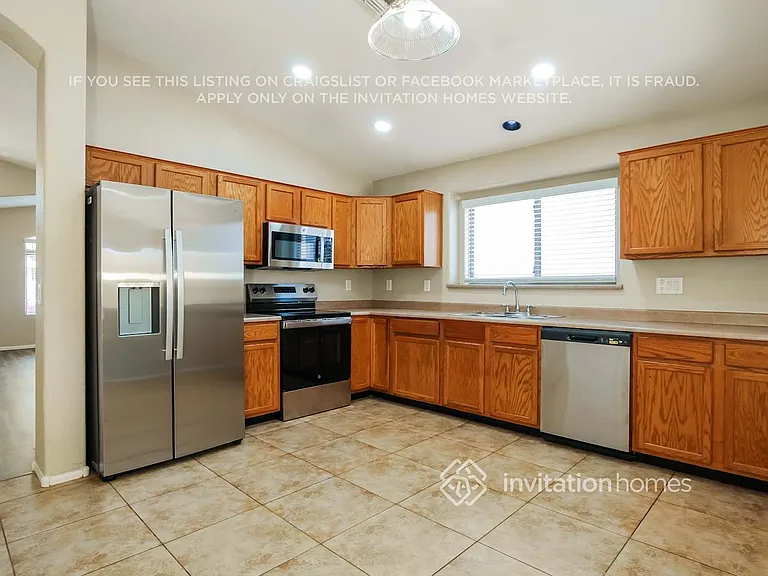 16255 W Moreland St — Photo 5