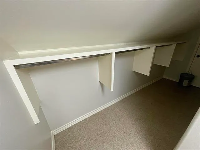 2202 Okane St #10 — Photo 10
