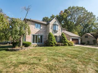 1073 Woodglen Rd, Westerville, OH 43081