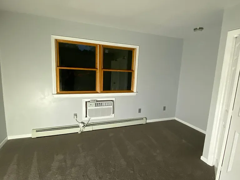57 Congers Rd — Photo 24