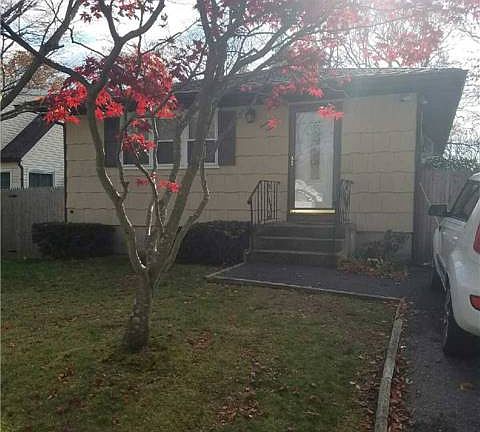 2nd image of 24 Trafalgar Dr