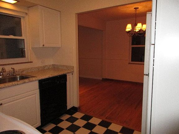 5th image of 2149 Wesleyan Dr