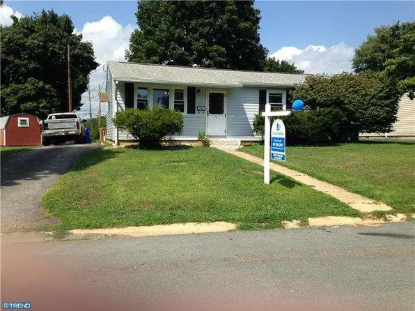 1 Apple Ln, Elkton, MD 21921