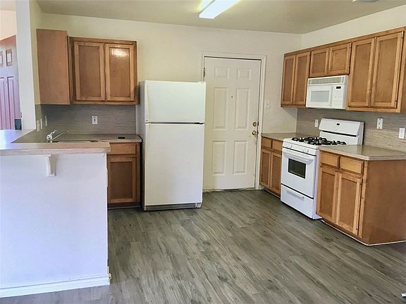 5th image of 2905 Kestrel Dr
