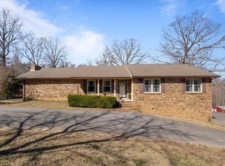 1060 Twin Pine Rd, Dickson, TN 37055