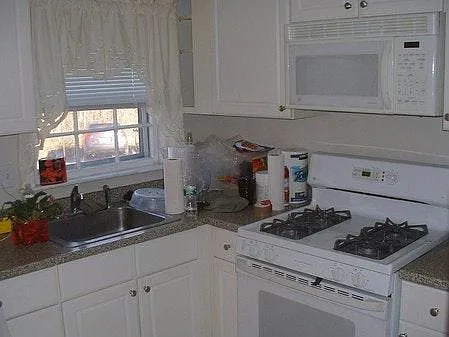 12 Clough Rd — Photo 3