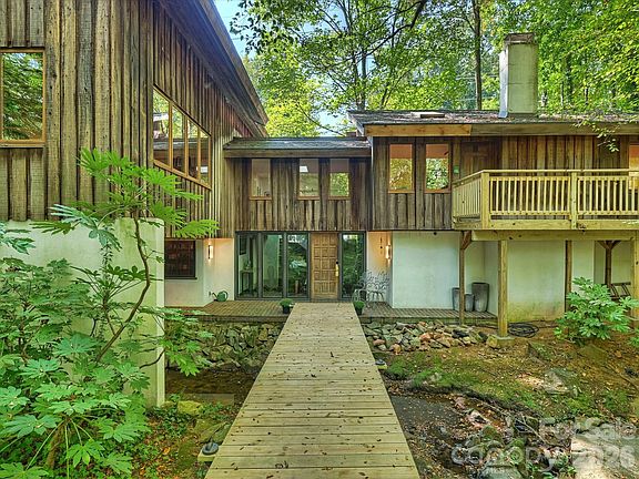 2nd image of 5624 Glenkirk Rd