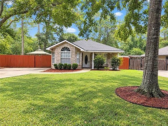 2nd image of 35510 Devon Dr