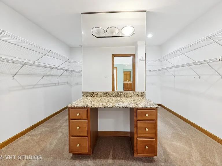 17W234 Massel Ct — Photo 17