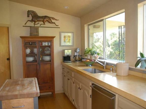 Kitchen Counter