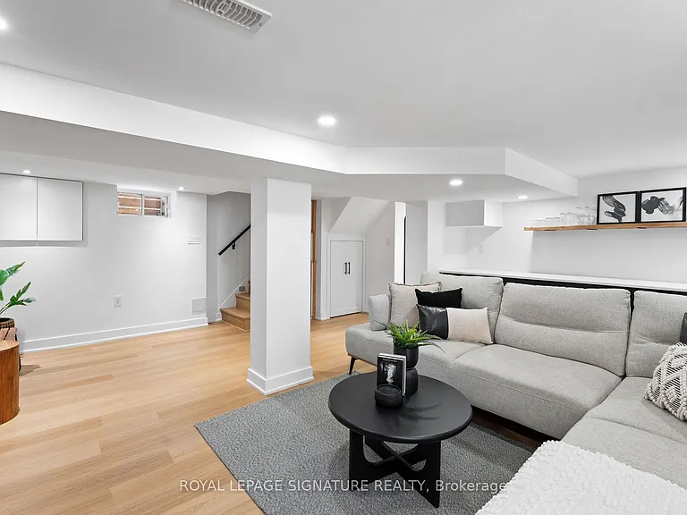 1342 Victoria Park Ave — Photo 19
