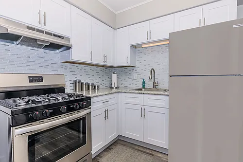 TOWNHOMES AT BLENDON Photo 1