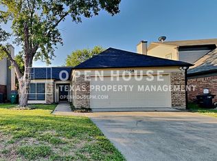 3808 Huckleberry Dr, Fort Worth, TX 76137