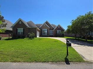 222 Spinnaker Dr, Slidell, LA 70458