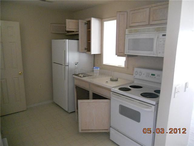 2nd image of 2630-1A Guyer St