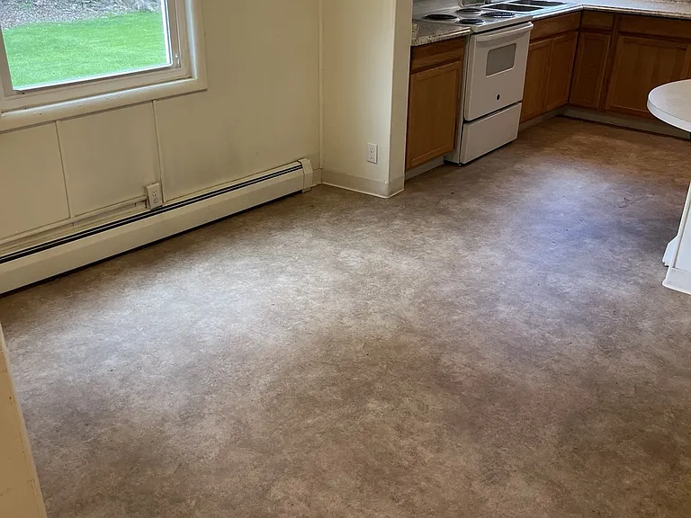 491 W Hill Rd #1 — Photo 6