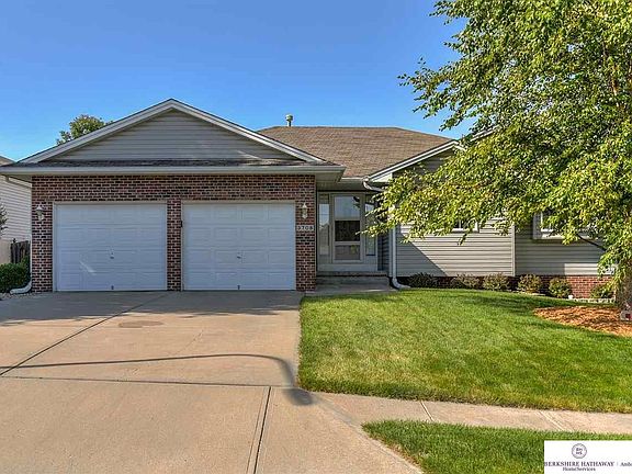 2nd image of 3708 Helwig Ave