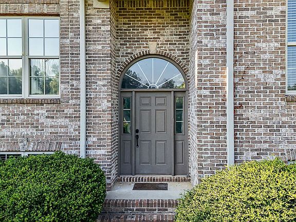 2nd image of 3153 Cahaba Park Dr